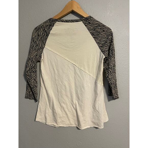 Sinful by Affliction Womens Top Small Heart Angel Wing Graphic Print Grunge Y2K - Picture 4 of 7